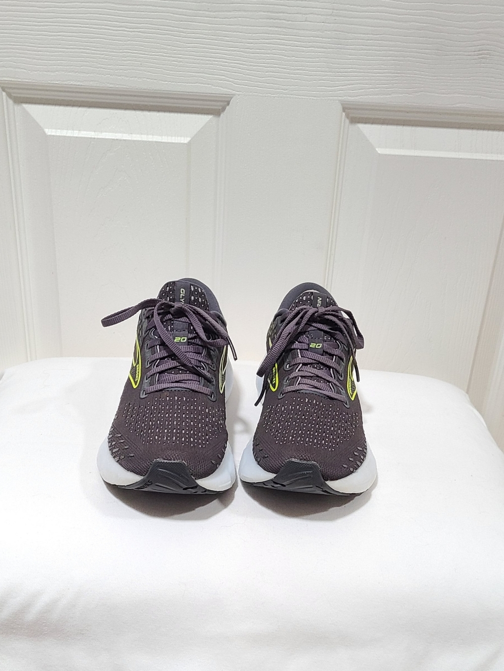 Brooks Glycerin 20 Women's Black Running Shoes with Neon Yellow Accent Size 7 - Picture 5 of 16